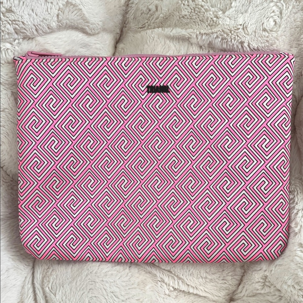 Triangl Swimwear Bag Geometric Pink White Print Zippered Pouch Travel Bag